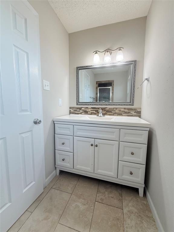 4629 Versailles Drive Property Photo 18