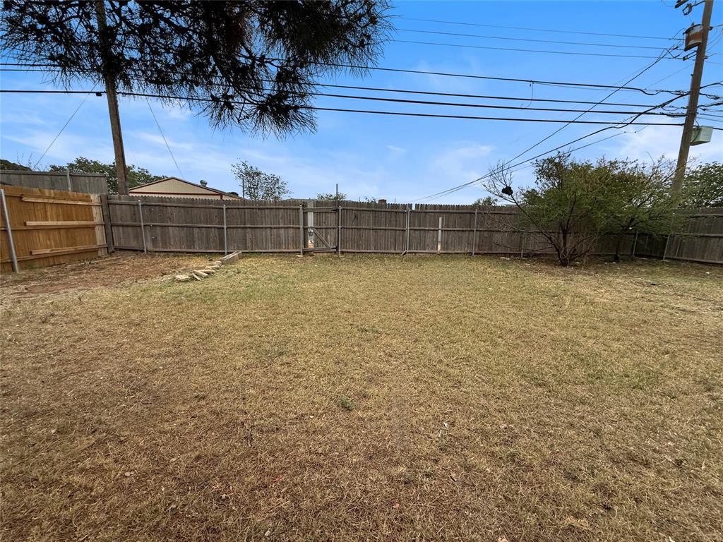 4629 Versailles Drive Property Photo 24