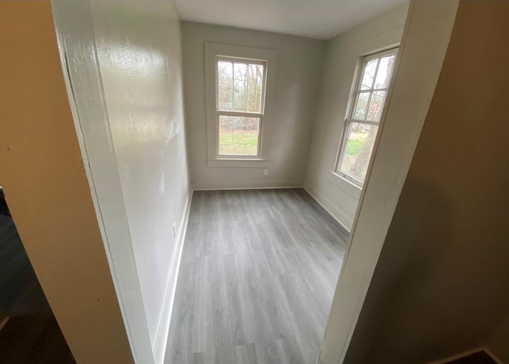 2909 Woodford Street Property Photo 4