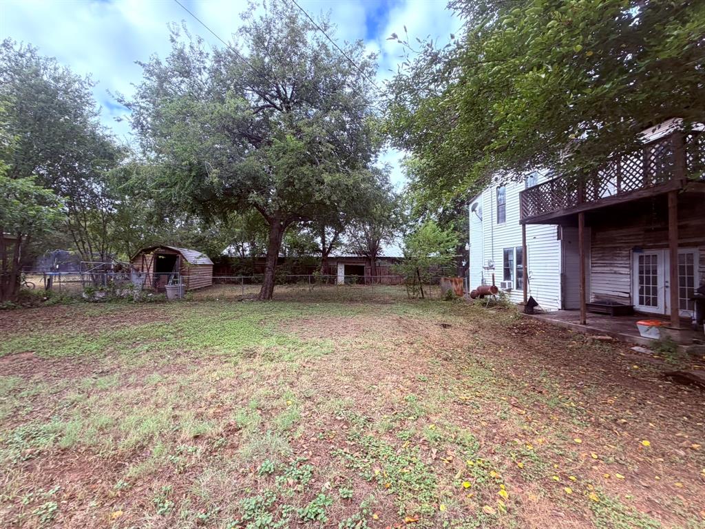 1201 Vincent Street Property Photo 2