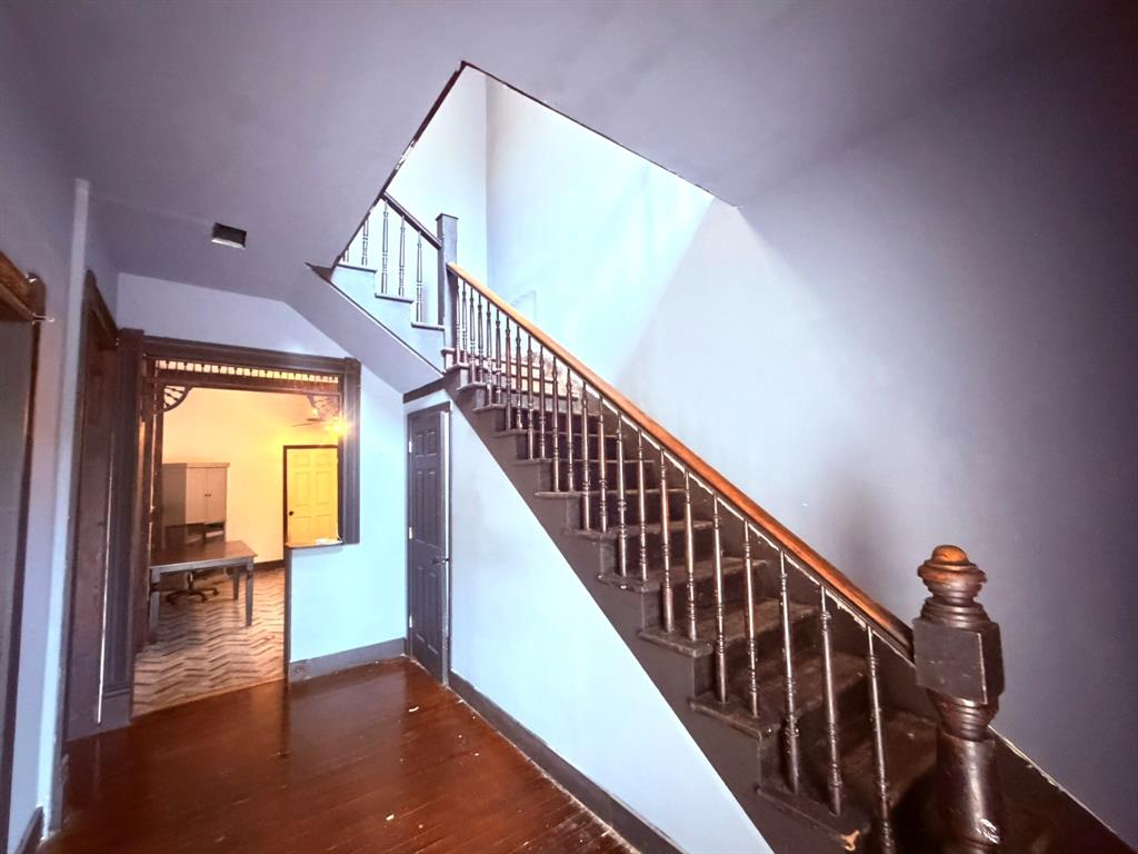 1201 Vincent Street Property Photo 3
