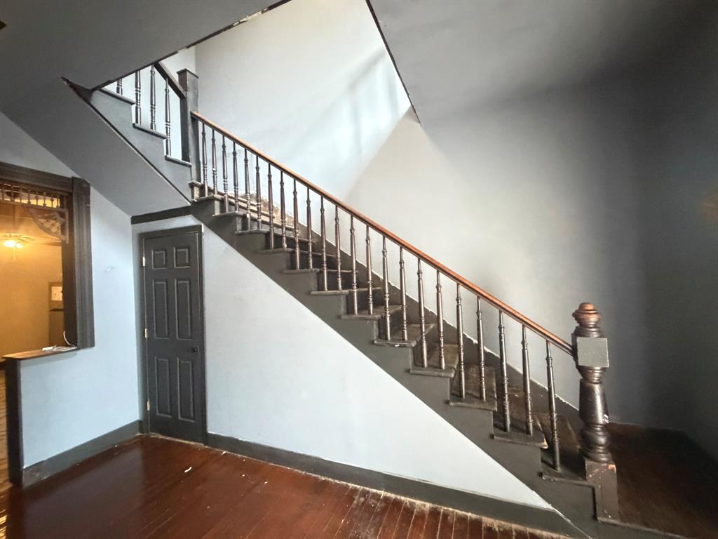 1201 Vincent Street Property Photo 4