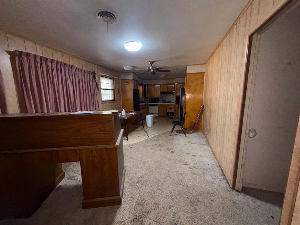2206 S 51st Street Property Photo 5