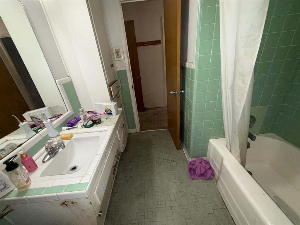 2206 S 51st Street Property Photo 7