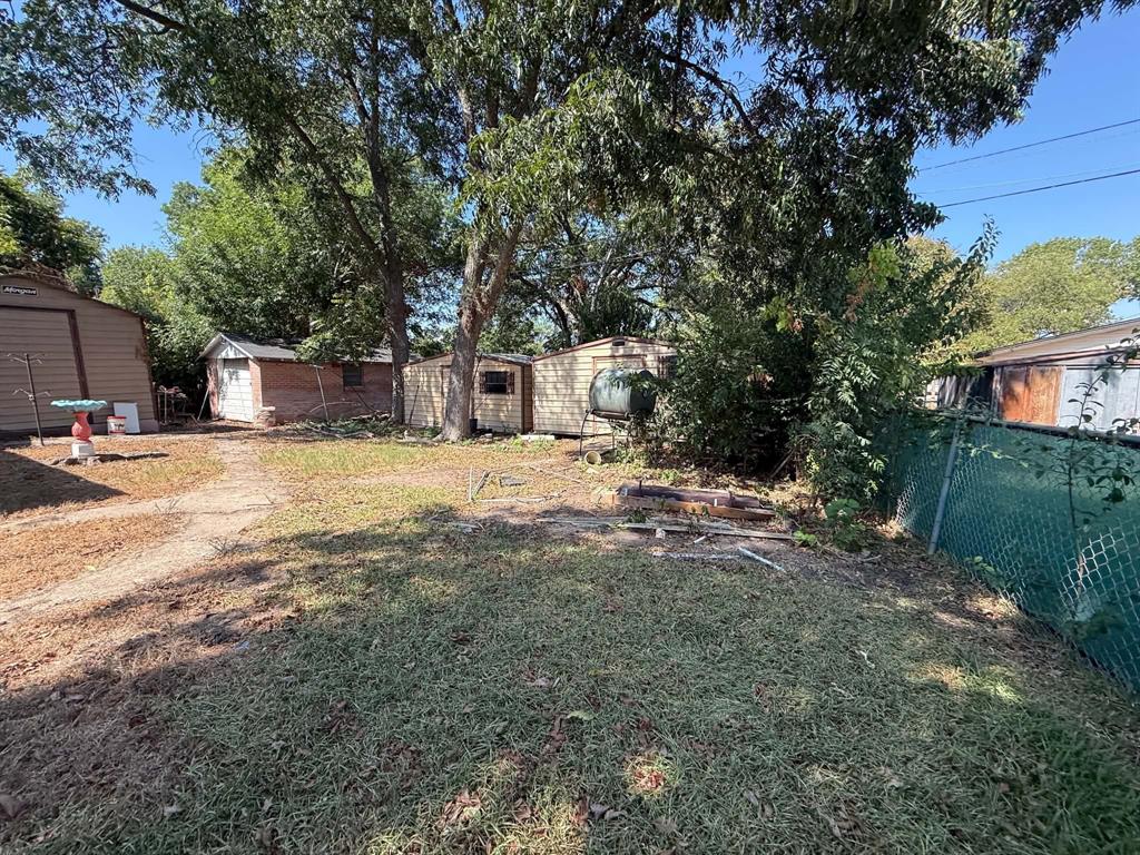 2206 S 51st Street Property Photo 8