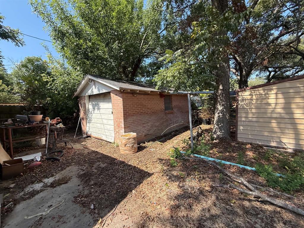 2206 S 51st Street Property Photo 9
