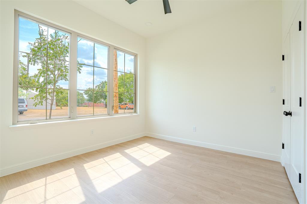 108 K Street Property Photo 6