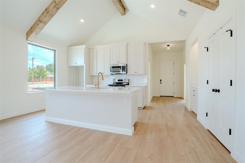108 K Street Property Photo 11