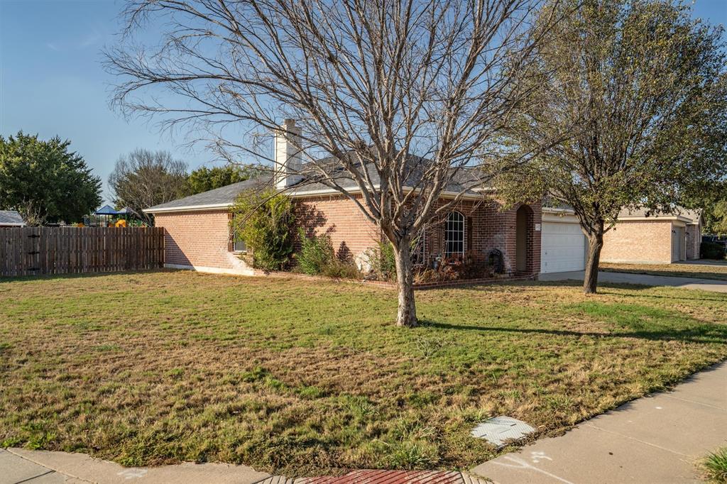 205 Saddlebrook Drive Property Photo 3