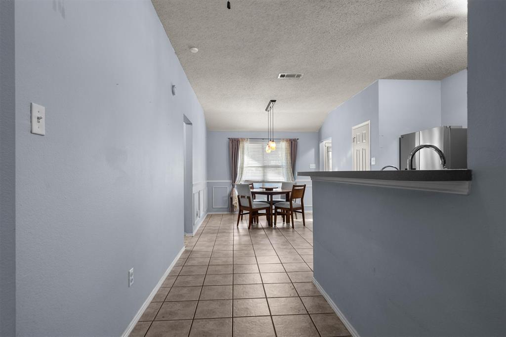 205 Saddlebrook Drive Property Photo 9