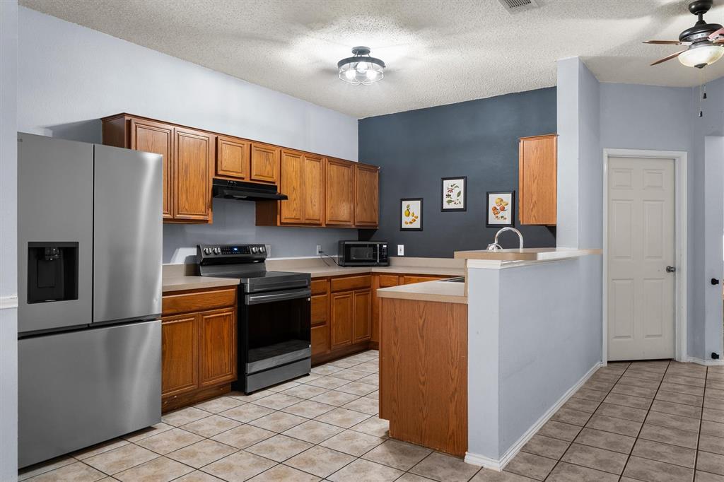 205 Saddlebrook Drive Property Photo 12