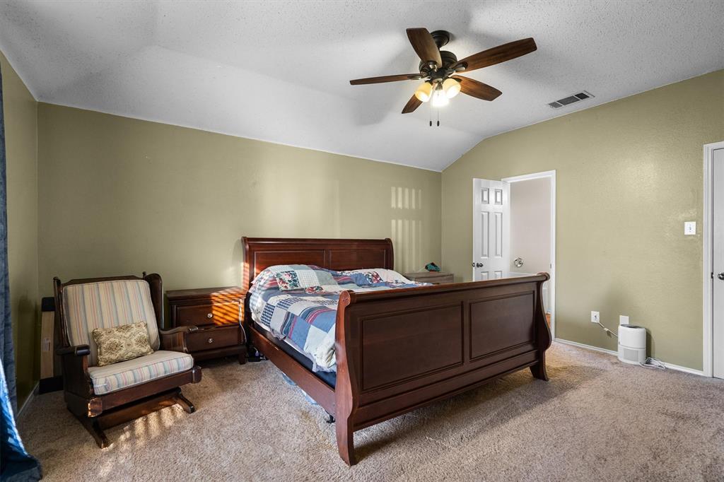 205 Saddlebrook Drive Property Photo 15