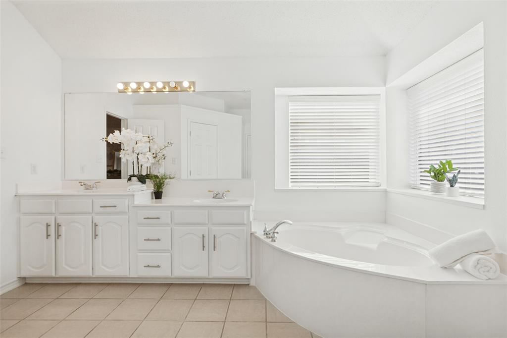 456 N Parkshire Drive Property Photo 16