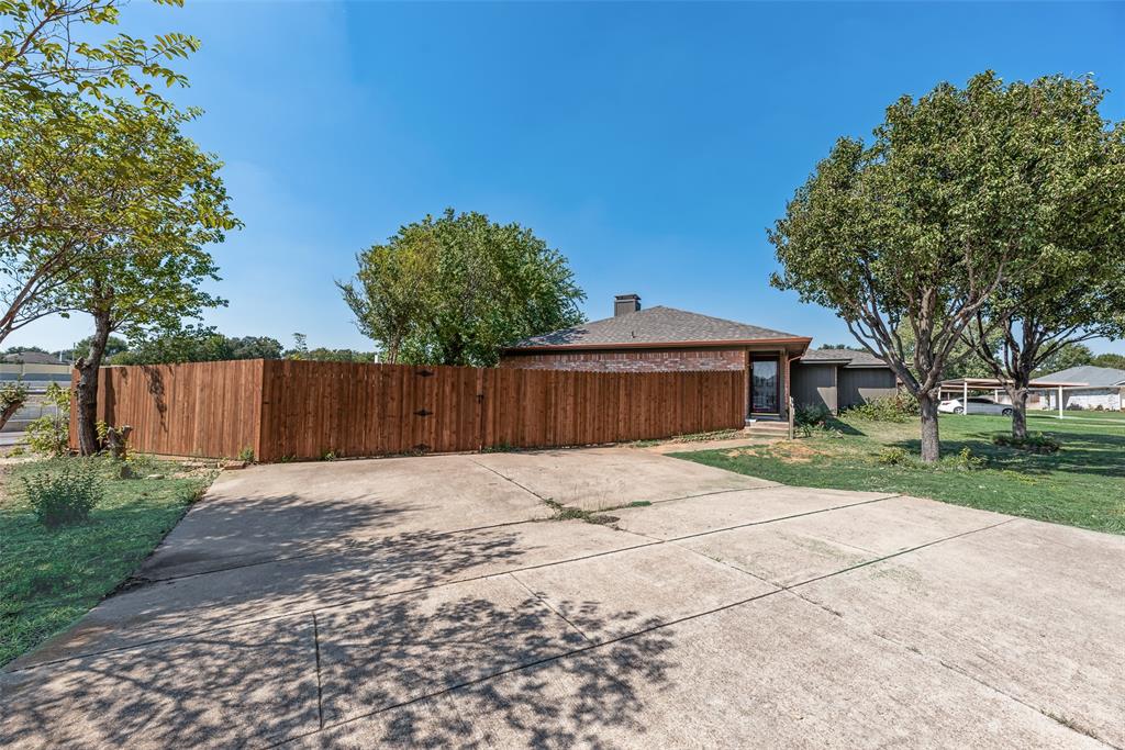 5126 Trail Dust Lane Property Photo 4