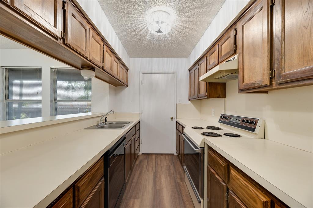 5126 Trail Dust Lane Property Photo 8