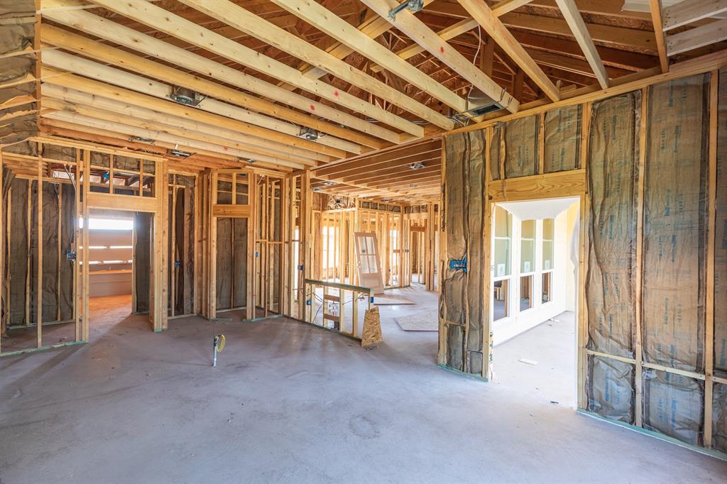 1002 Northbrook Court Property Photo 7