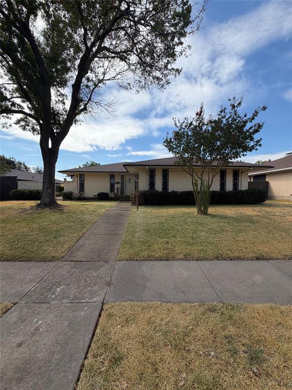 1410 Lexington Drive Property Photo 1