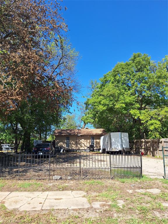 1514 Oneal Street Property Photo 3