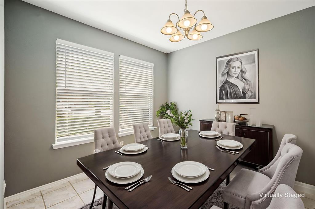 2224 Southway Property Photo 6