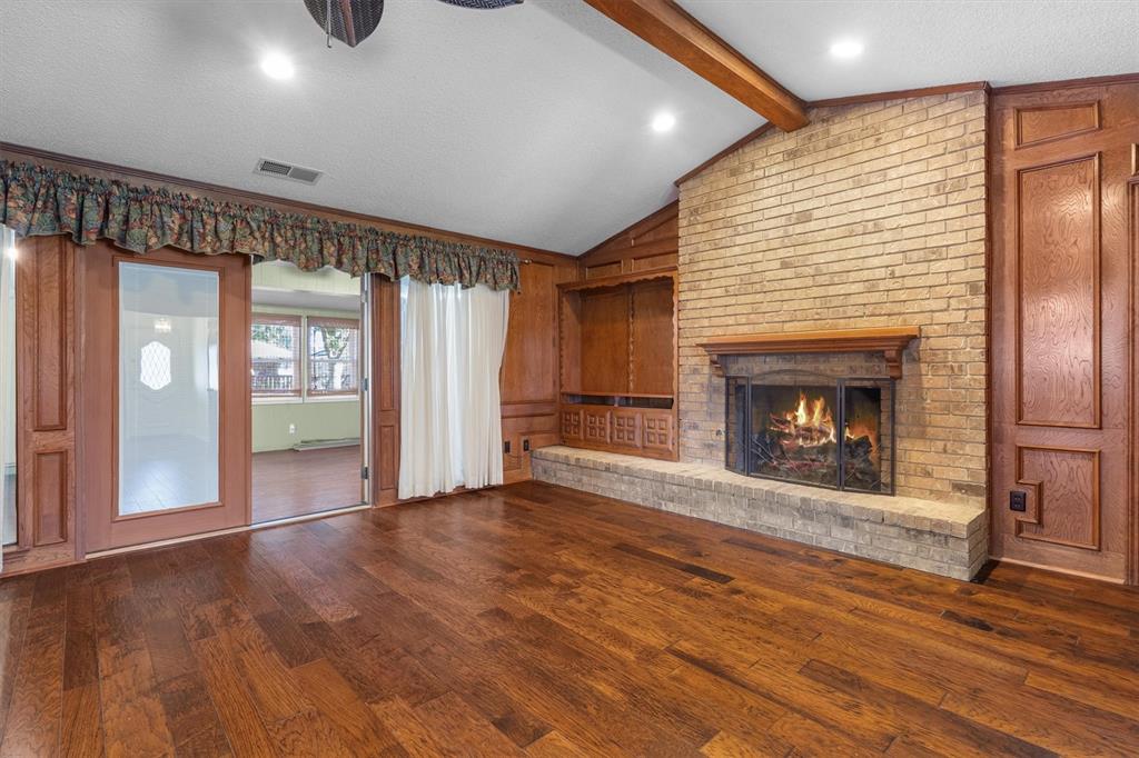 1305 Stonewood Drive Property Photo 10
