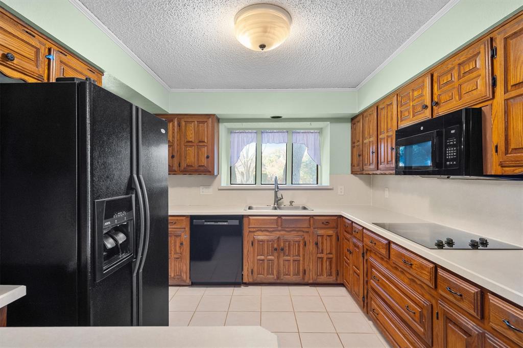 1305 Stonewood Drive Property Photo 15