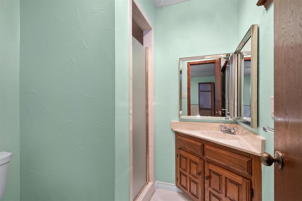 1305 Stonewood Drive Property Photo 21