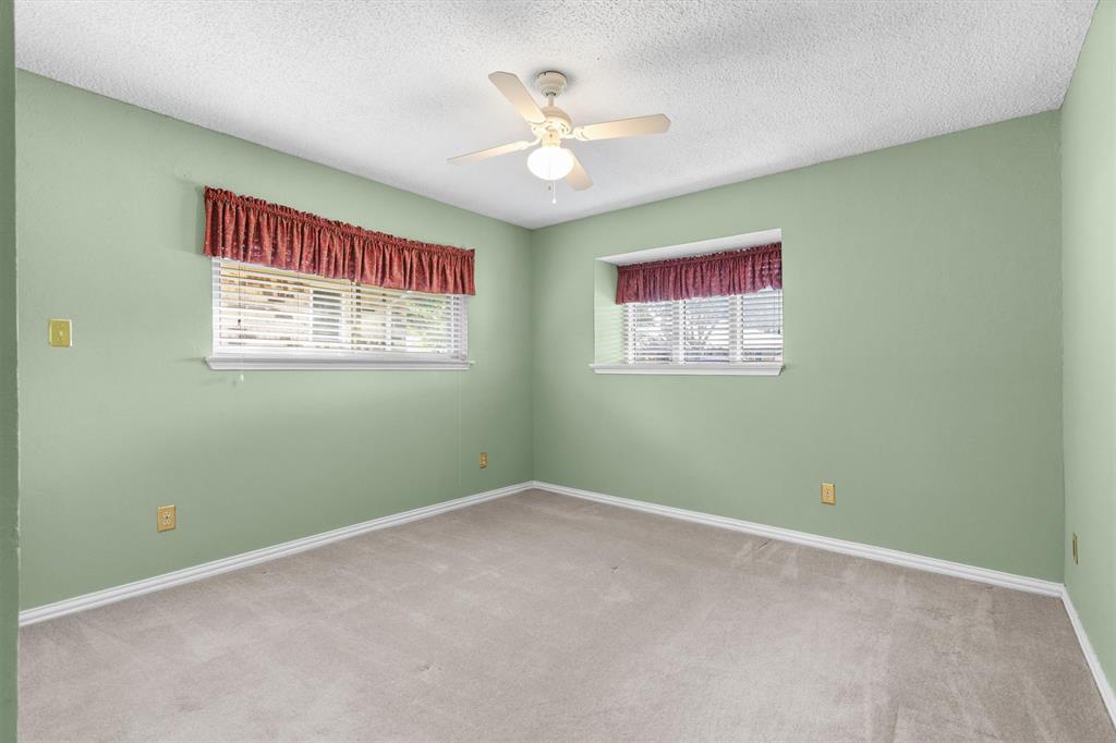 1305 Stonewood Drive Property Photo 31
