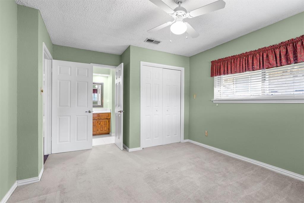 1305 Stonewood Drive Property Photo 32
