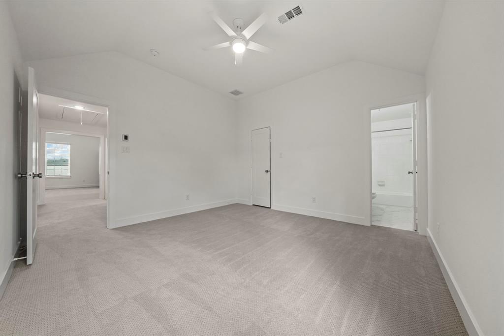 2628 Camden Court Property Photo 27