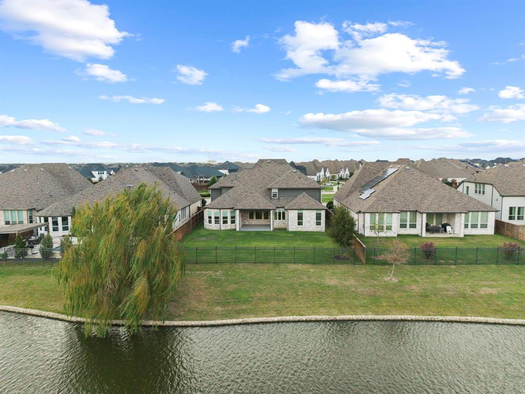 2628 Camden Court Property Photo 35