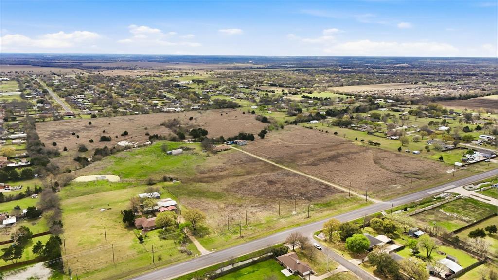 801 E Fm-664 Road Property Photo 5