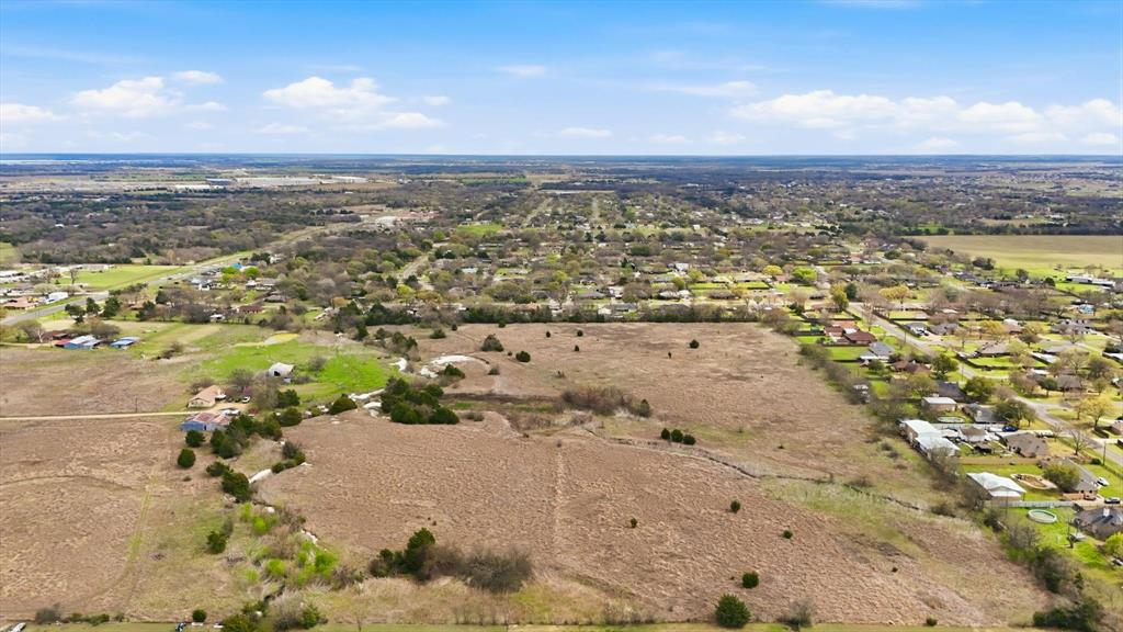 801 E Fm-664 Road Property Photo 9