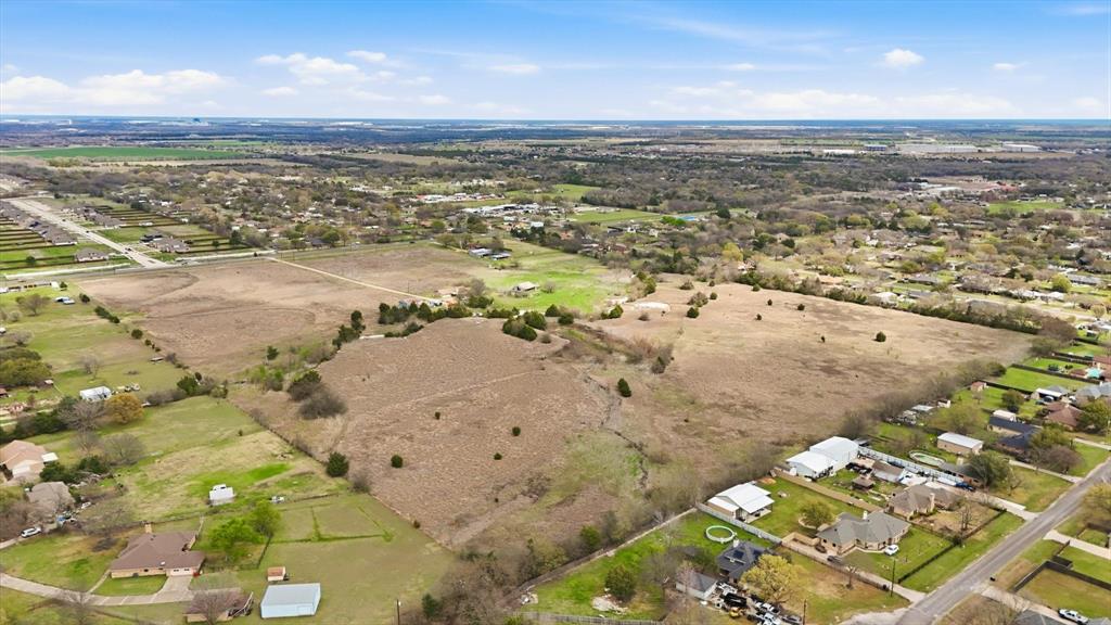 801 E Fm-664 Road Property Photo 10