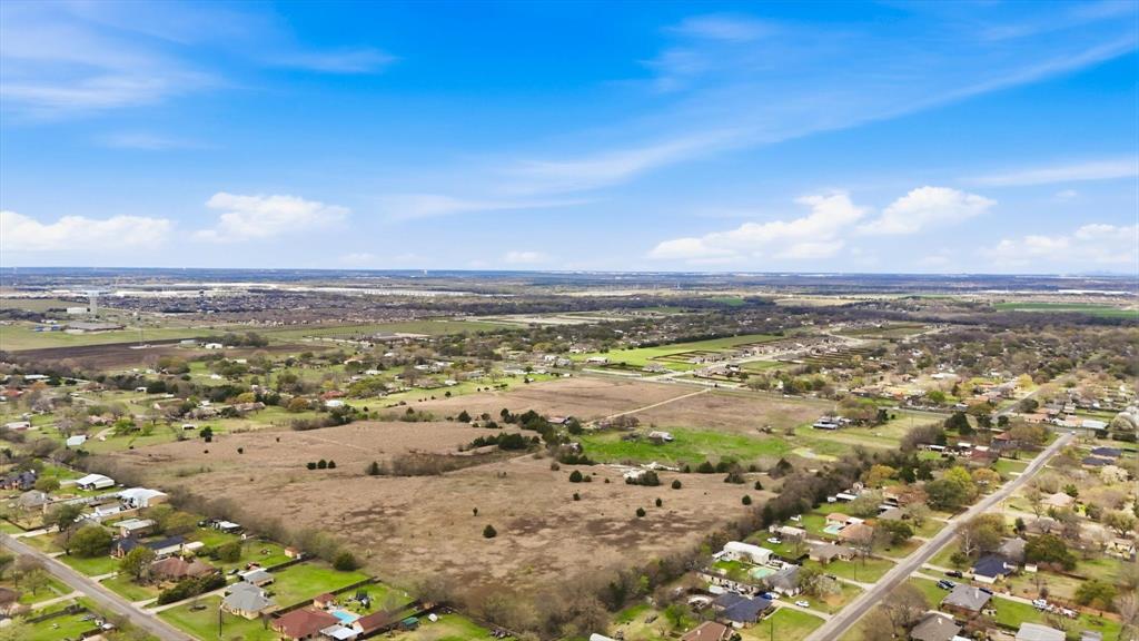 801 E Fm-664 Road Property Photo 12