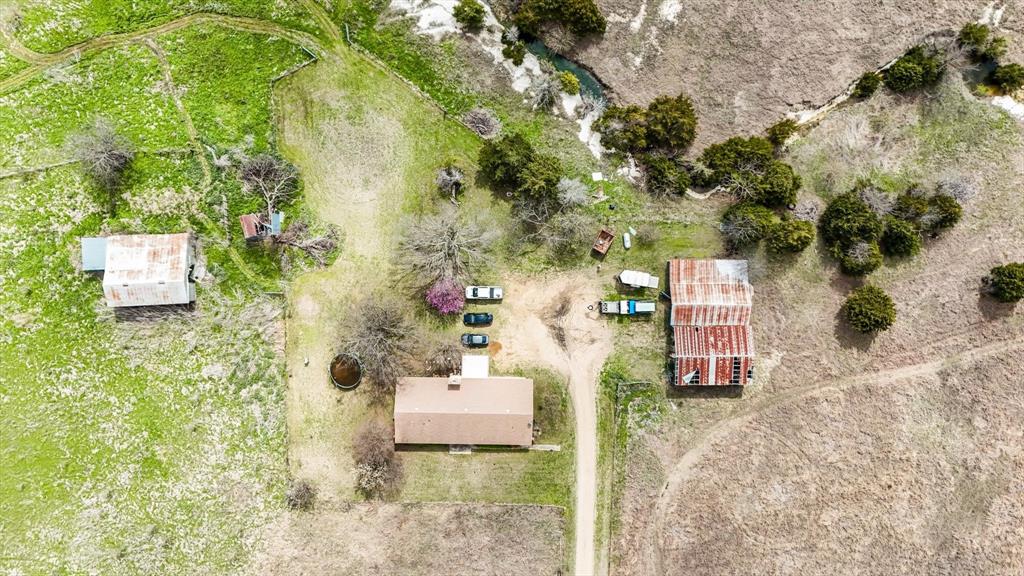 801 E Fm-664 Road Property Photo 14