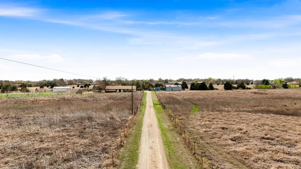 801 E Fm-664 Road Property Photo 15