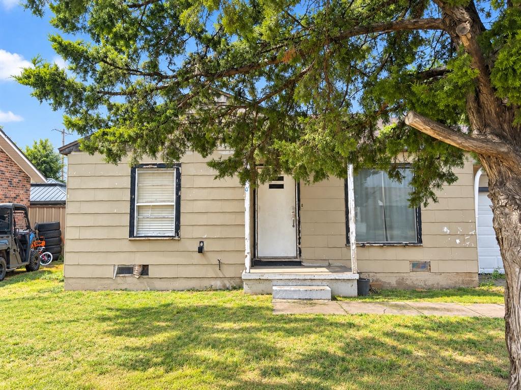 818 Avenue P Property Photo 1