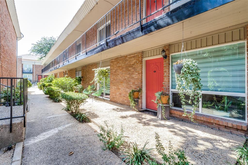 4340 Cedar Springs Road 109 Property Photo 1