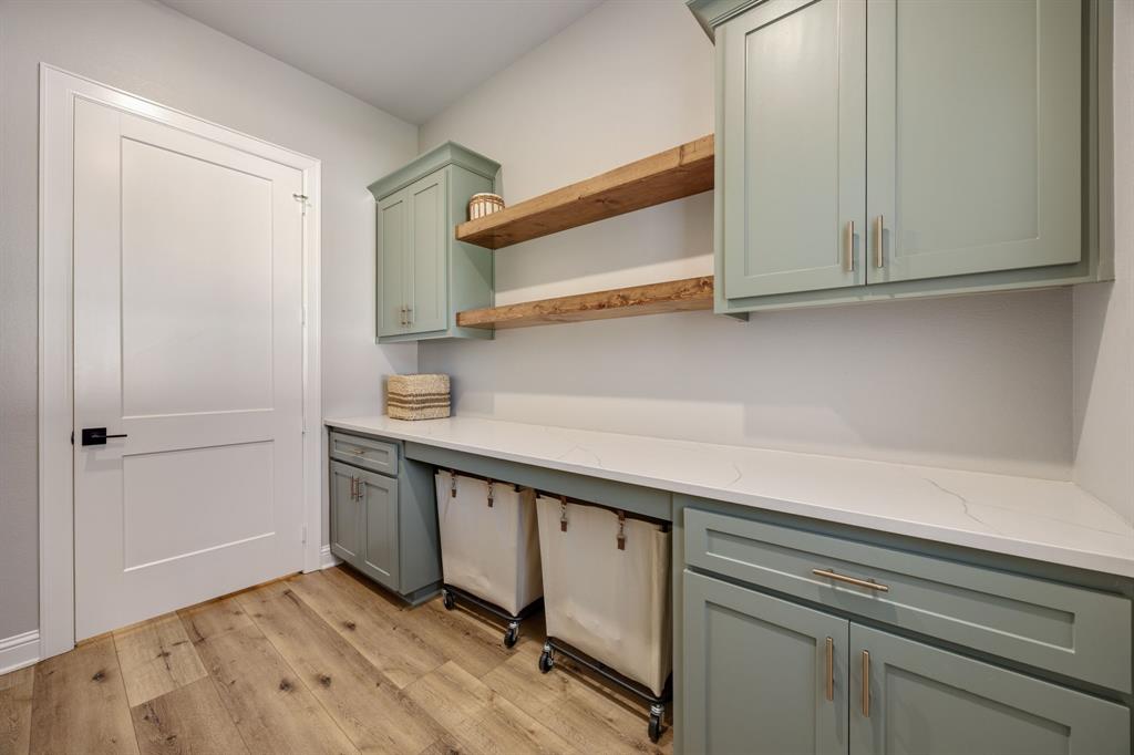 280 White-n-gail Property Photo 18