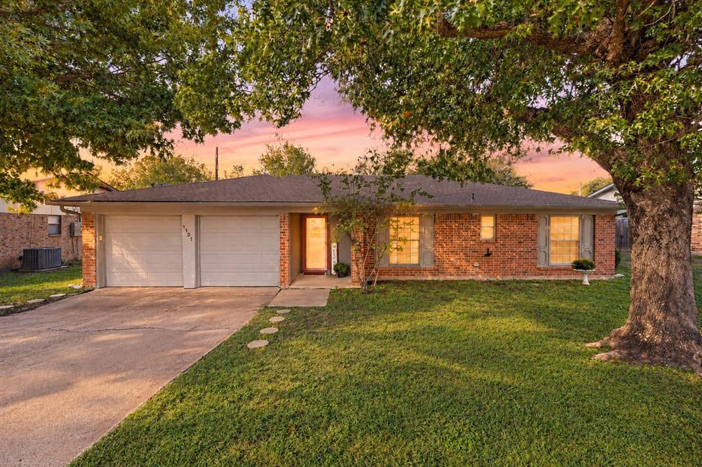 1121 Timbercreek Road Property Photo 1