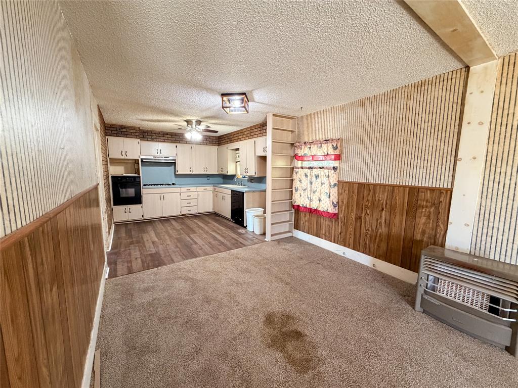 1401 N Avenue K Property Photo 6