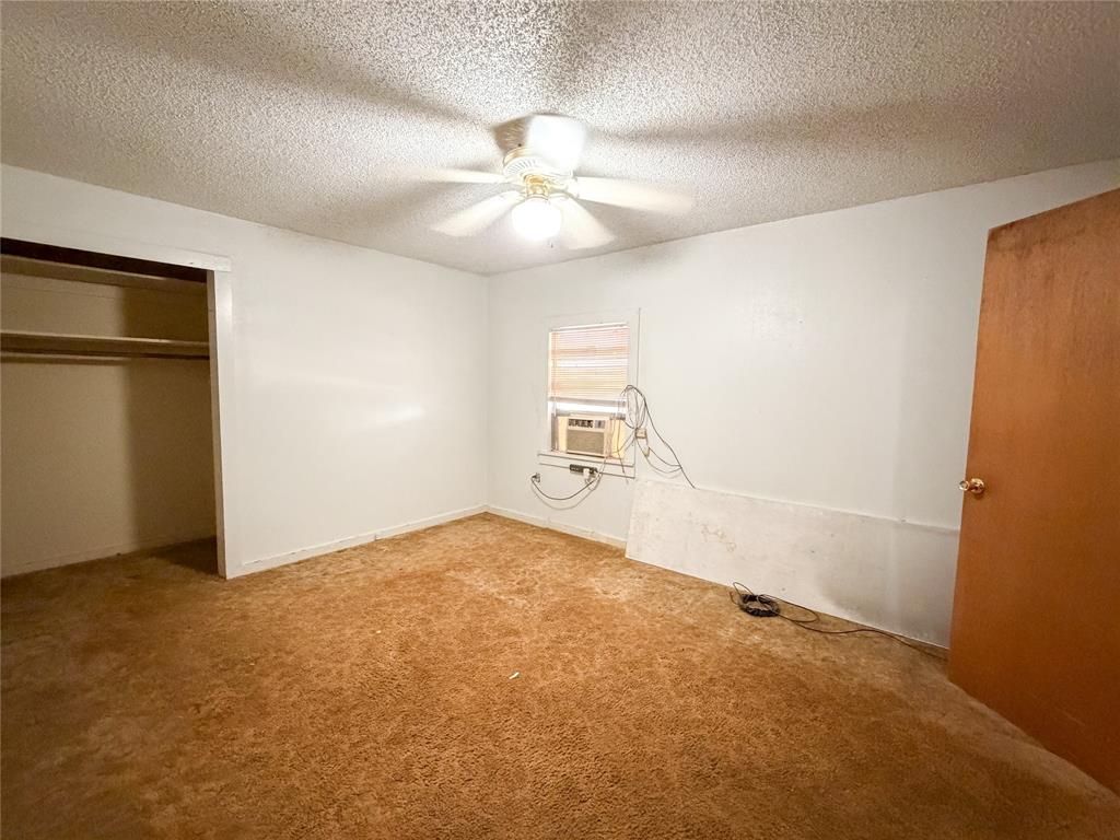1401 N Avenue K Property Photo 12