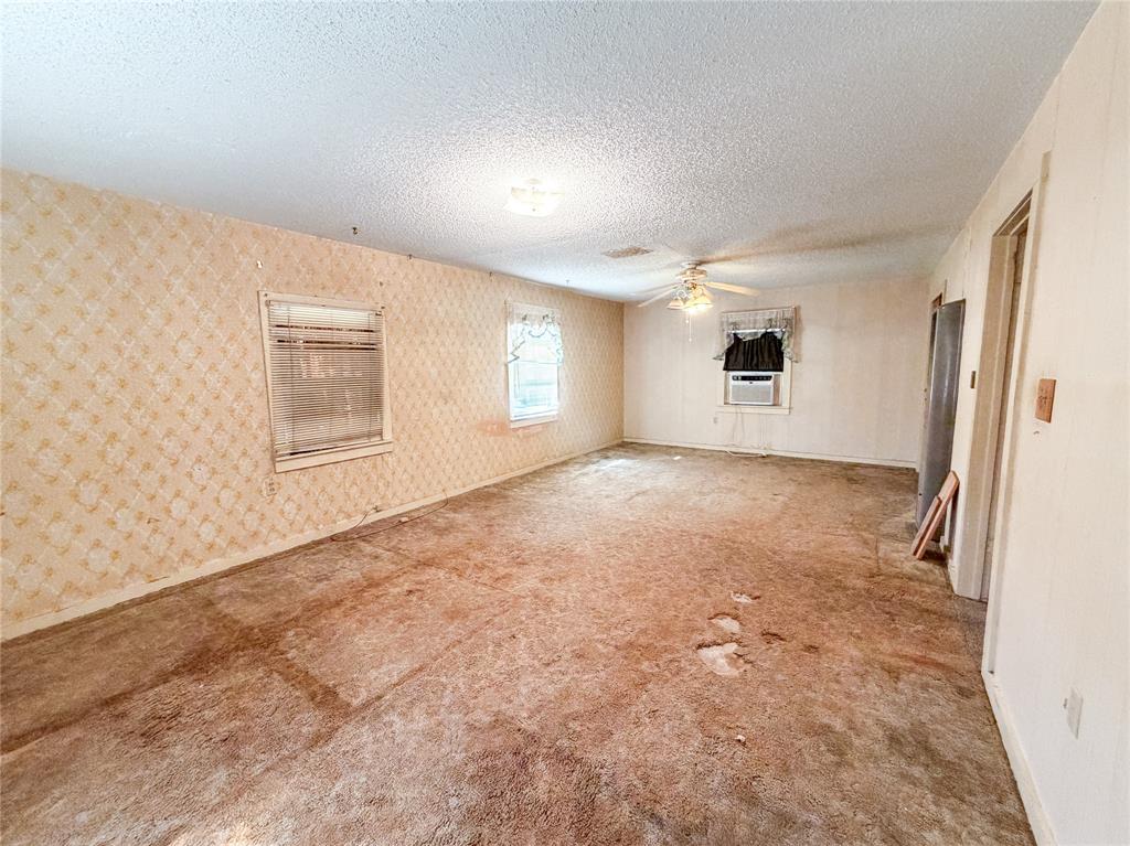 1401 N Avenue K Property Photo 14