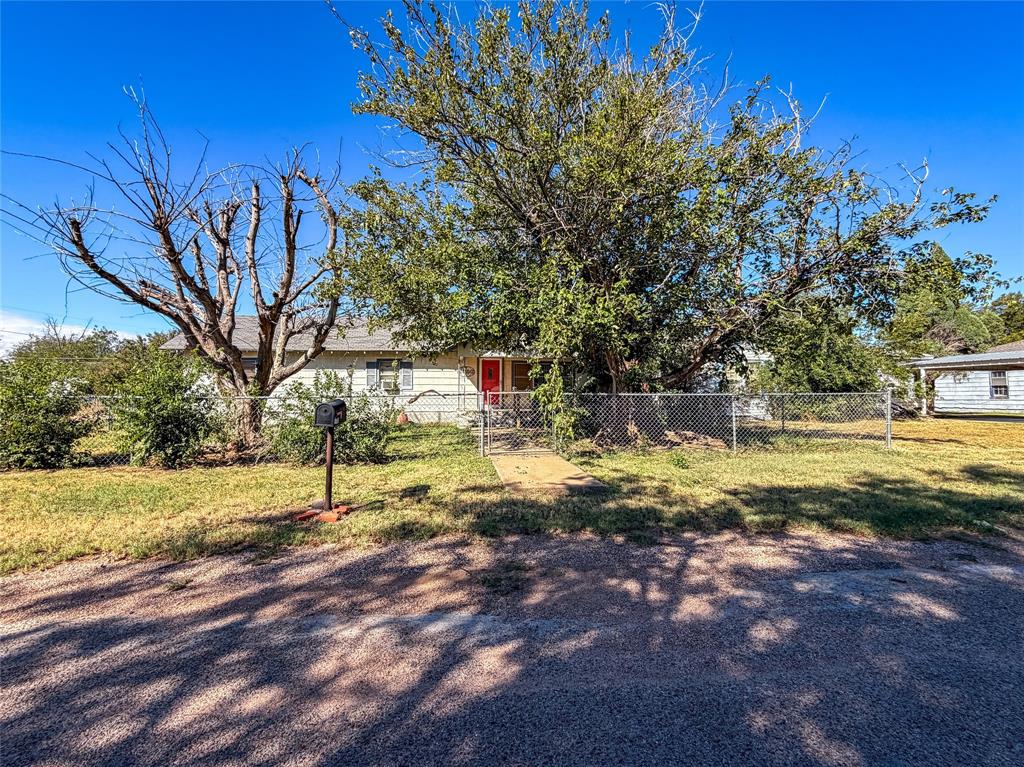 1401 N Avenue K Property Photo 15