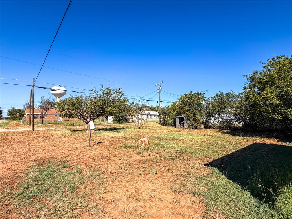 1401 N Avenue K Property Photo 18