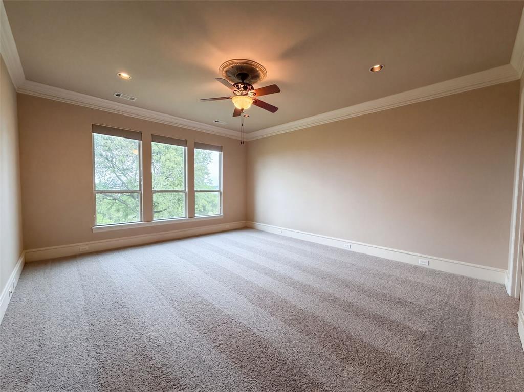 1119 Mallard Pointe Drive Property Photo 4