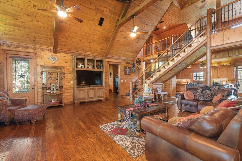 8685 Fm 1827 Property Photo 7
