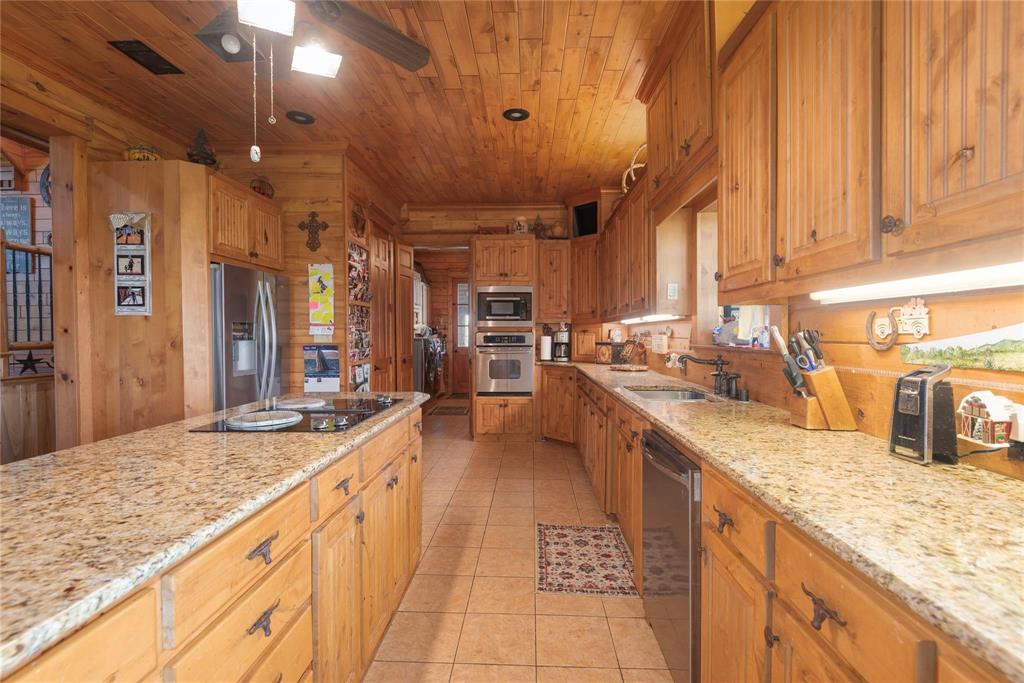 8685 Fm 1827 Property Photo 8