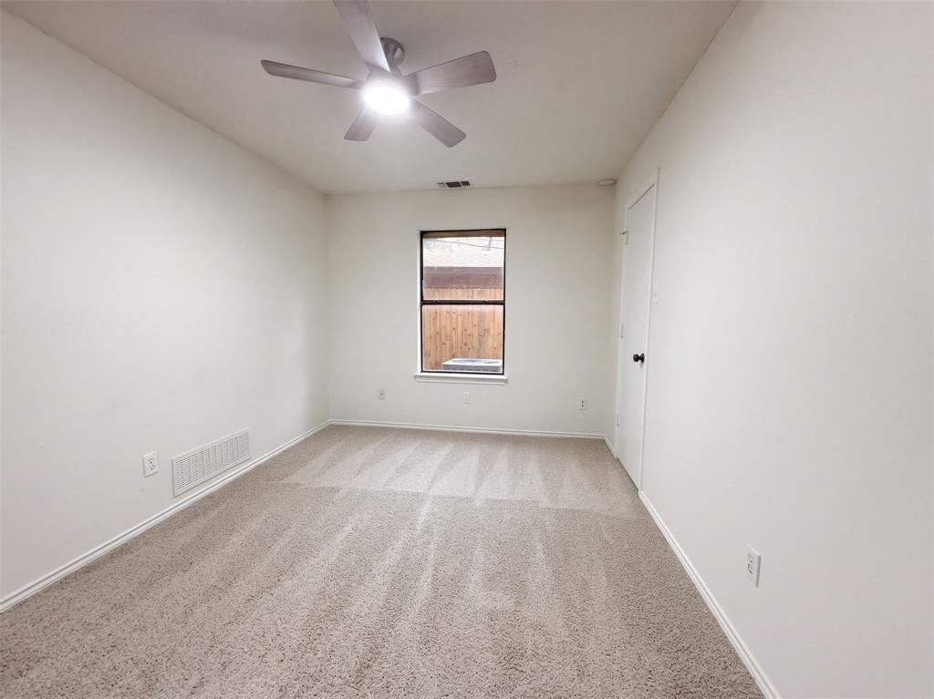 4717 Burning Springs Drive Property Photo 10