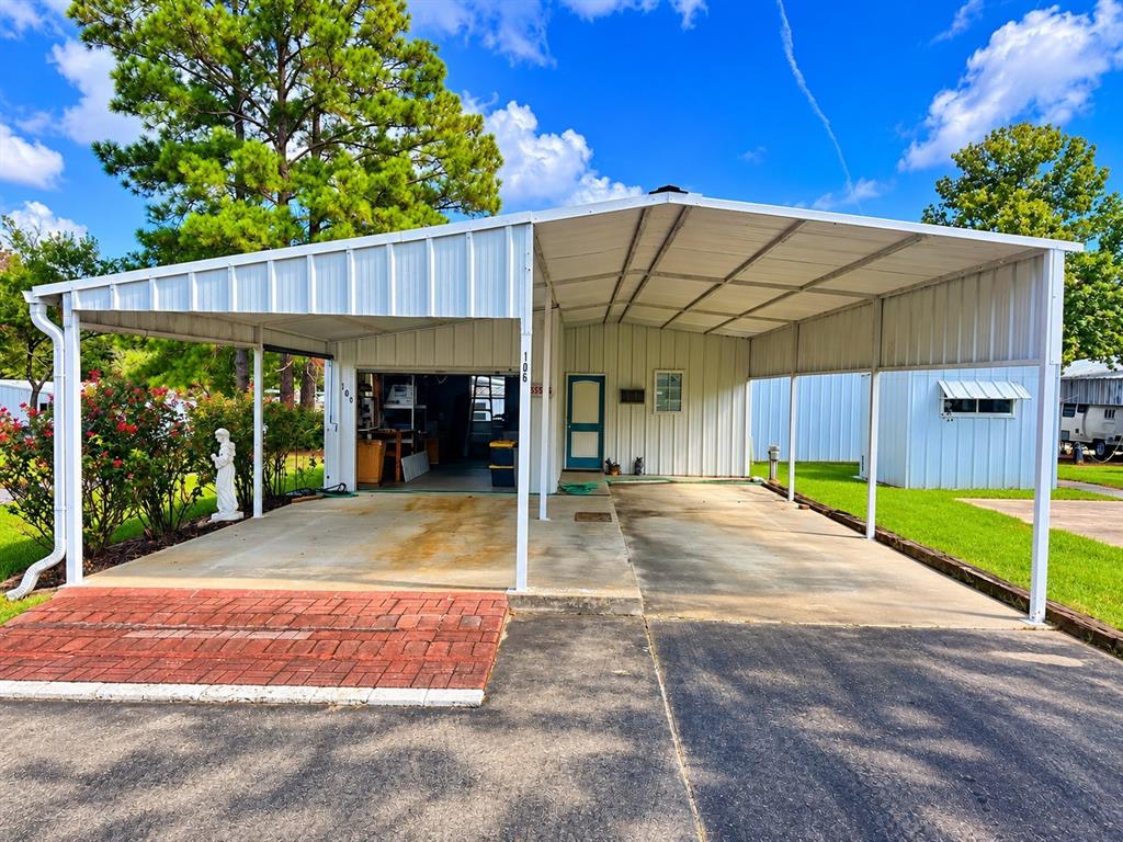 183 Magnolia Street Property Photo 15